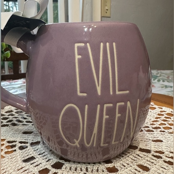 Ceramic “VILLAIN OF DISNEY“ coffee mug - Picture 6 of 10